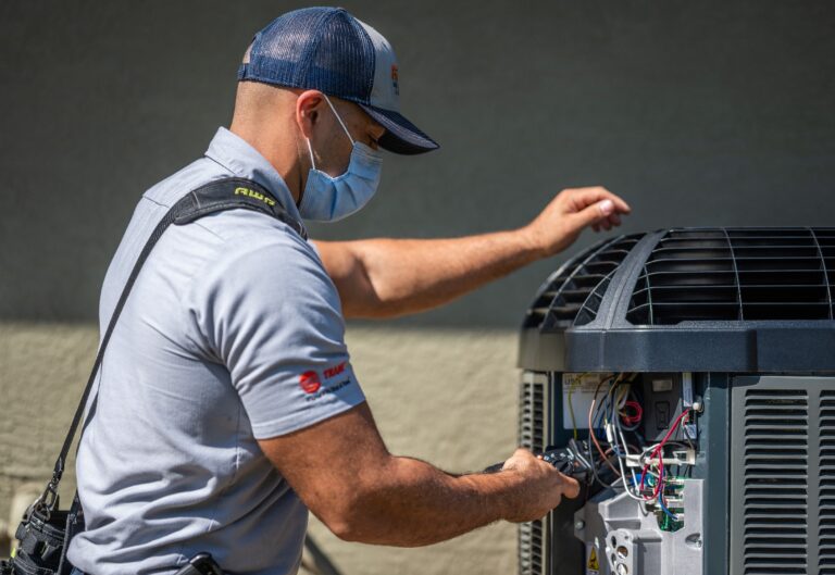 hvac tech